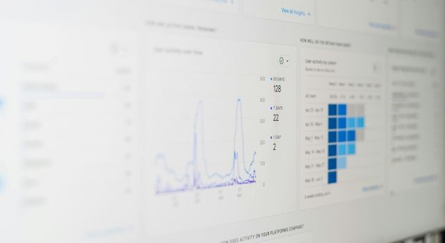 >WEBマーケティングが必要な理由と成功に導くためのポイント