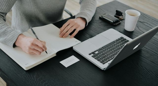 >WEBマーケティングが必要な理由と成功に導くためのポイント